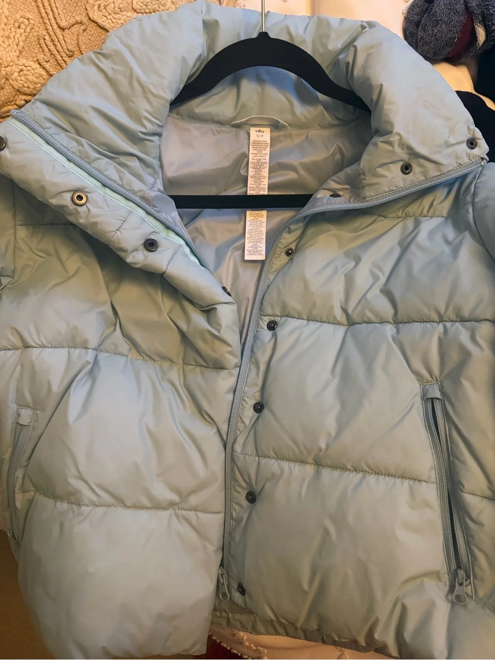 ALO Yoga sage green